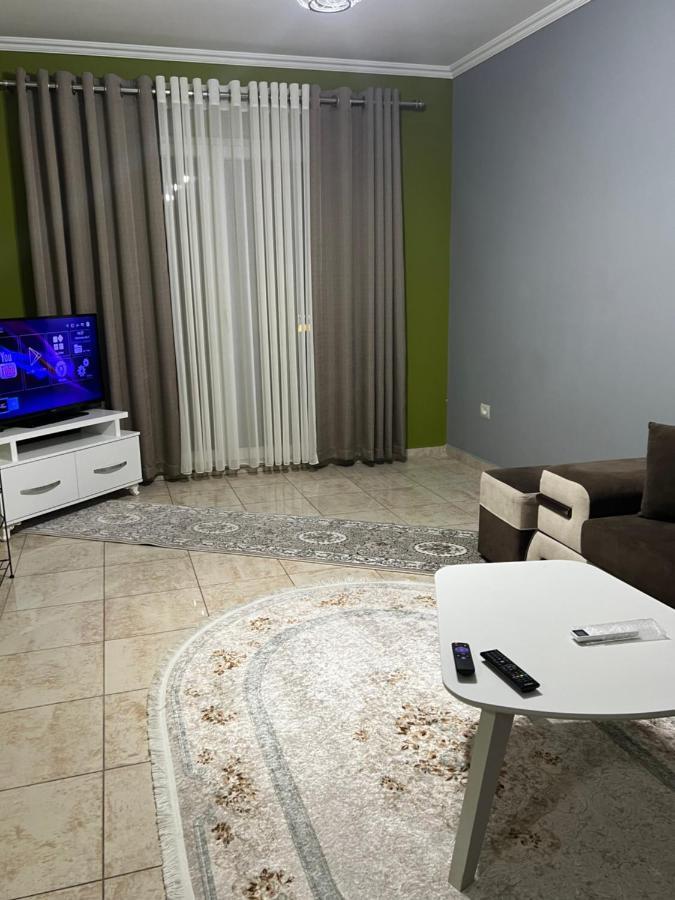 Downtown Retreat "Spiranca" Apartamento Tirana Exterior foto