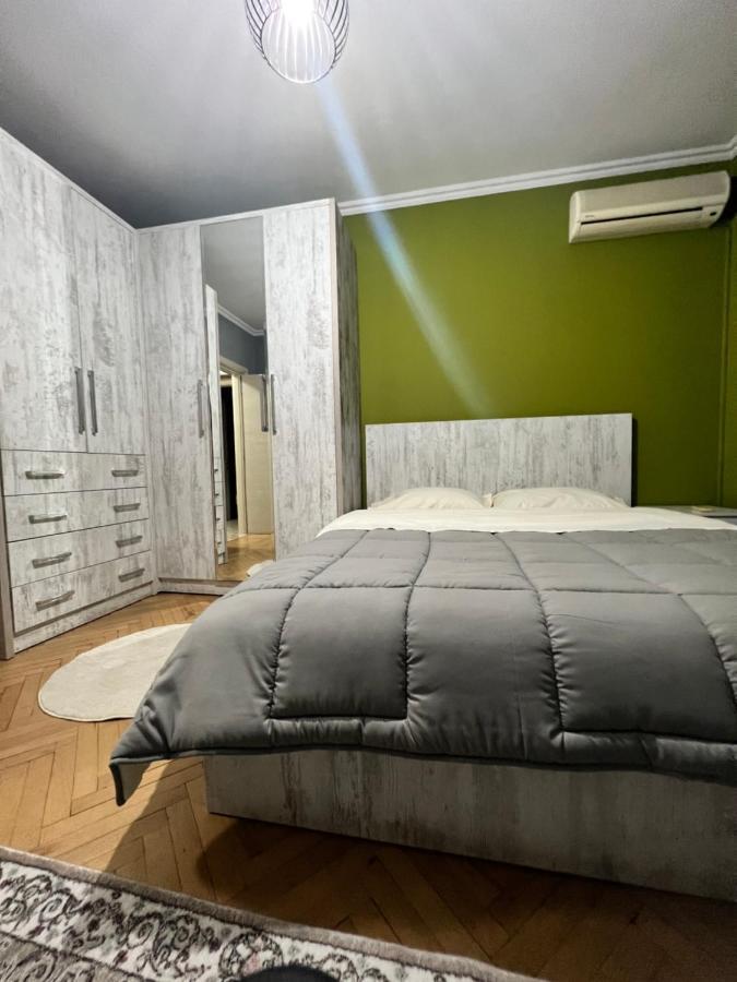 Downtown Retreat "Spiranca" Apartamento Tirana Exterior foto