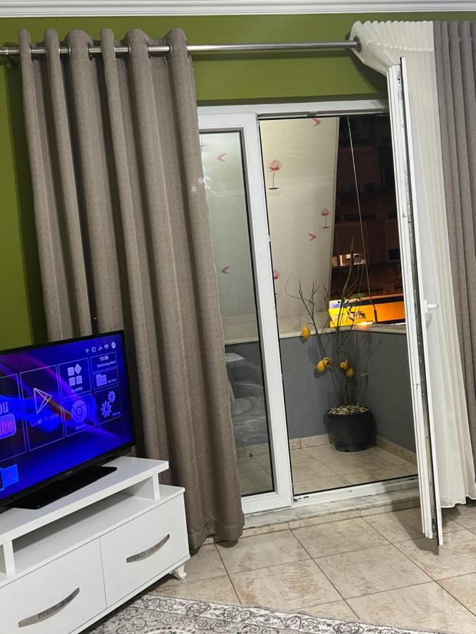 Downtown Retreat "Spiranca" Apartamento Tirana Exterior foto