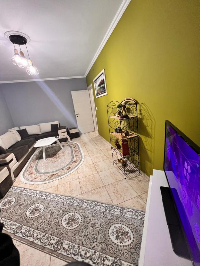 Downtown Retreat "Spiranca" Apartamento Tirana Exterior foto