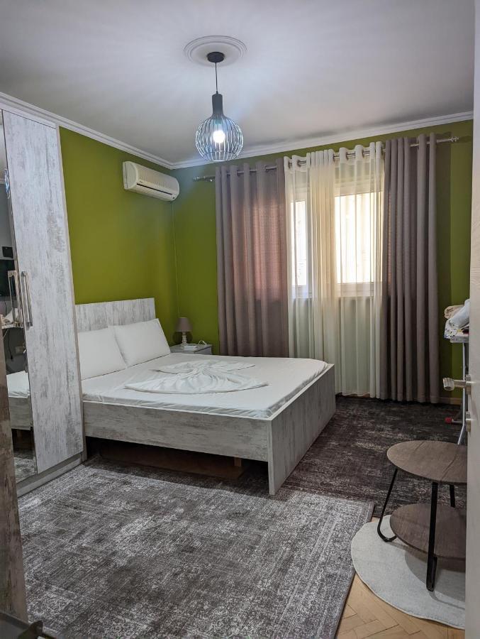 Downtown Retreat "Spiranca" Apartamento Tirana Exterior foto