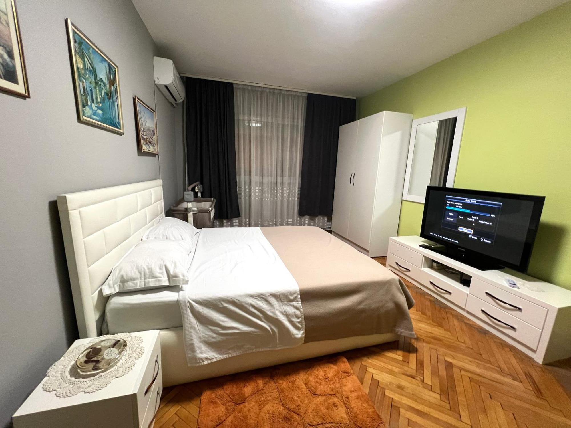 Downtown Retreat "Spiranca" Apartamento Tirana Exterior foto